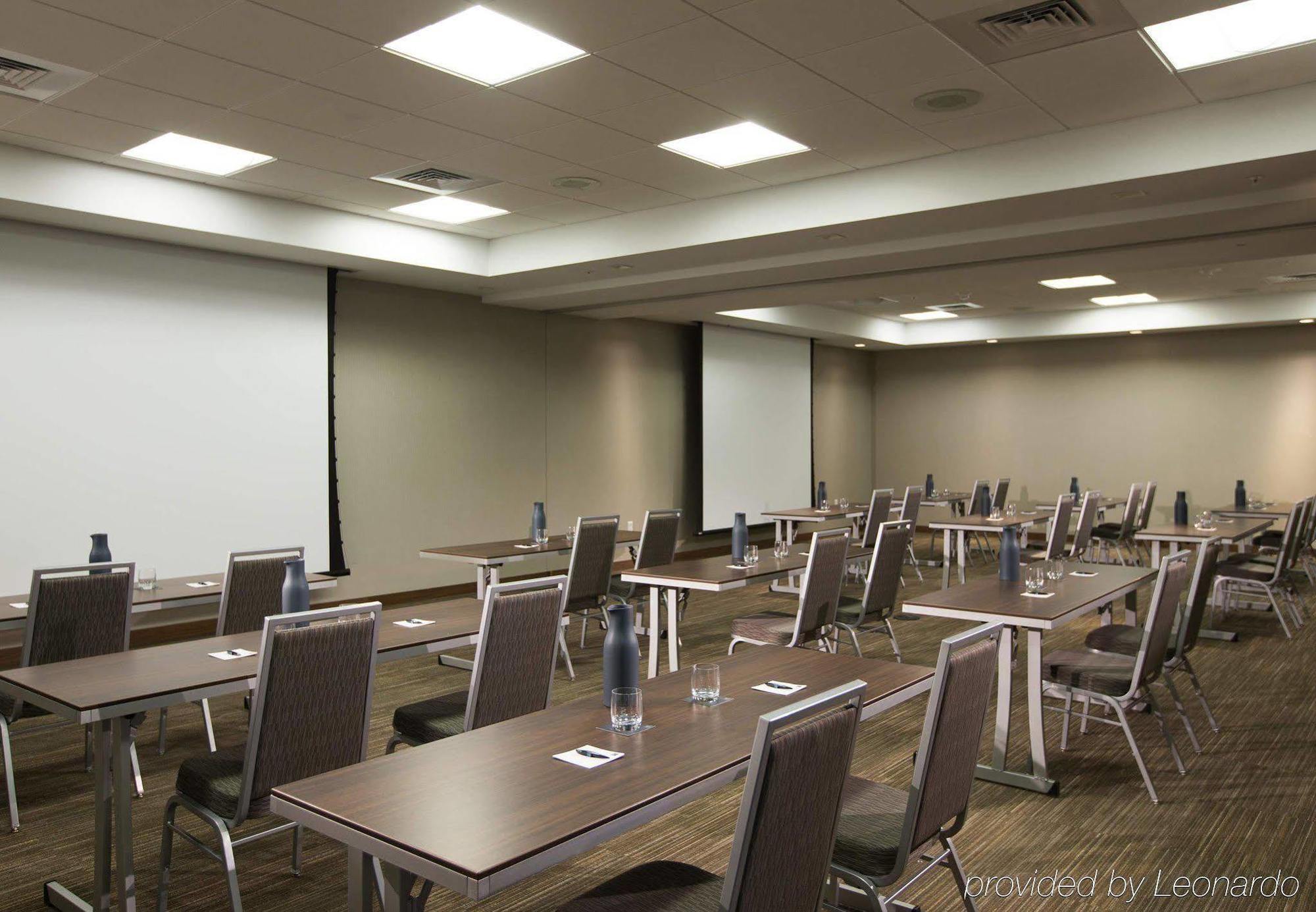 Ac Hotel Cincinnati At Liberty Center Вест-Честер Екстер'єр фото